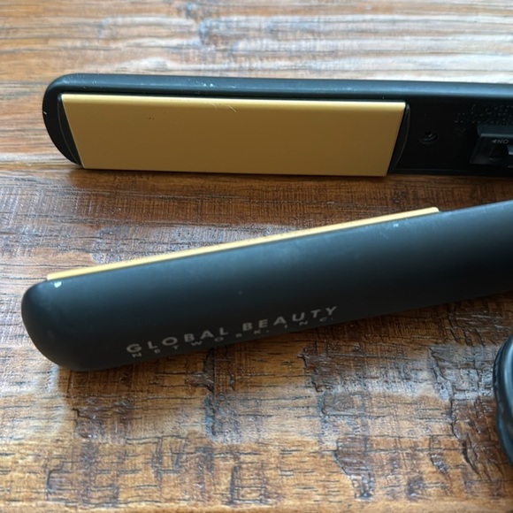 Chi Black Hair Straightener - Picture 3 of 5